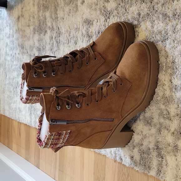 Steve Madden Jaydin-F Brown Suede Boot - Picture 4 of 8